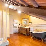 Casa Pavesi 4* Grinzane Cavour