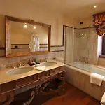 Casa Pavesi Hotel Grinzane Cavour