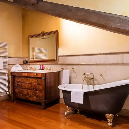 Casa Pavesi Otel Grinzane Cavour