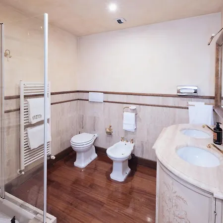 Casa Pavesi 4* 그린자네 카보르