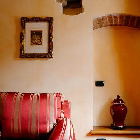 Casa Pavesi جرينزاني كافور