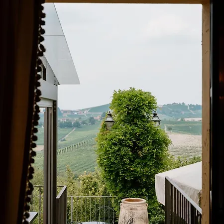 Casa Pavesi Otel Grinzane Cavour