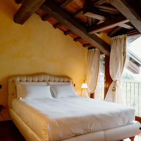 Hotell Casa Pavesi Grinzane Cavour